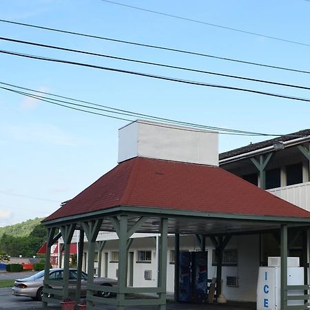 Economy Inn Bluefield Bagian luar foto